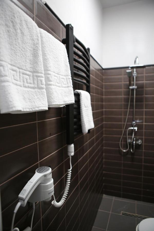 Dark Boutique Hotel Shkoze 외부 사진