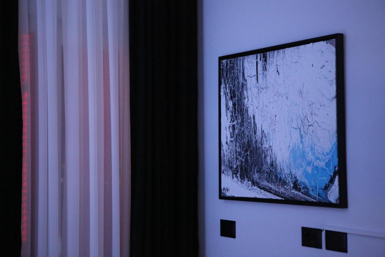 Dark Boutique Hotel Shkoze 외부 사진