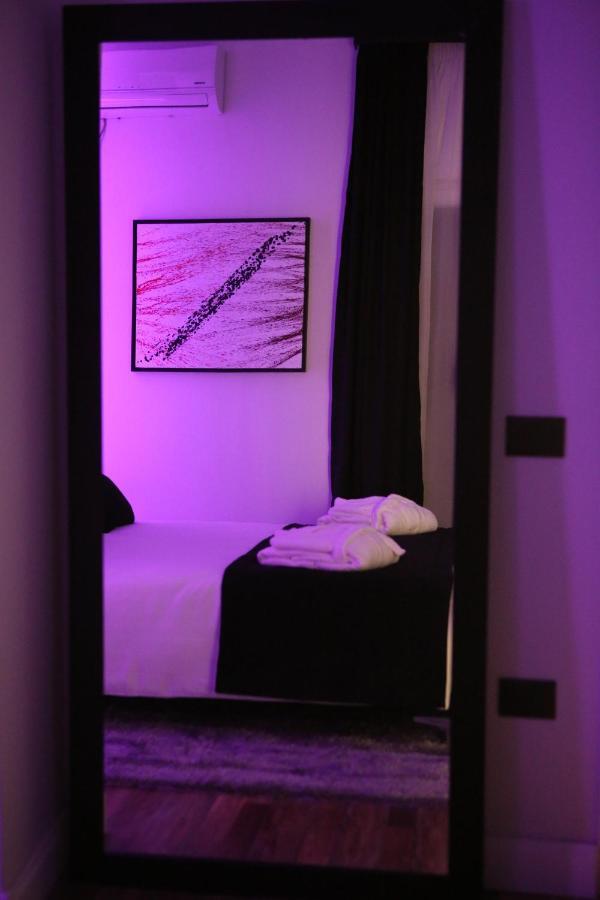 Dark Boutique Hotel Shkoze 외부 사진