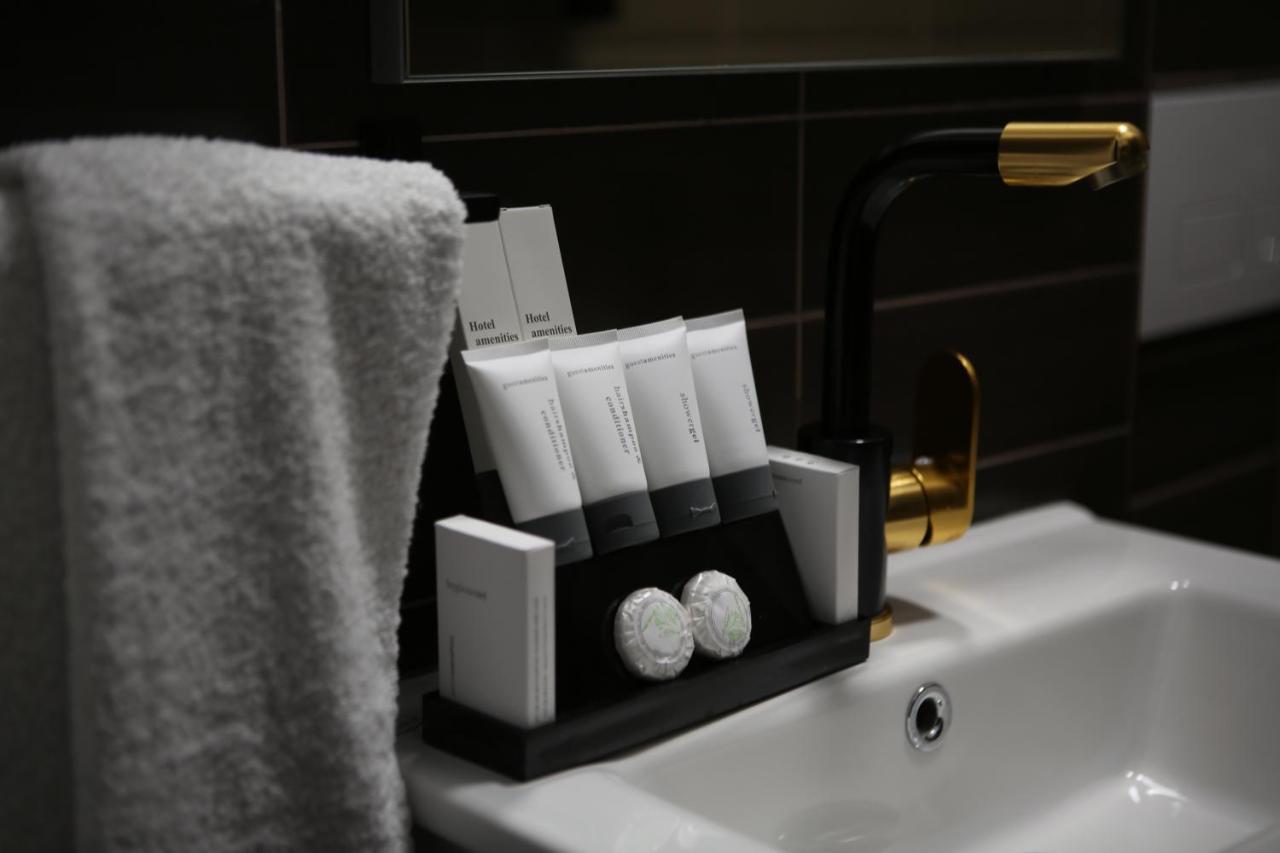 Dark Boutique Hotel Shkoze 외부 사진