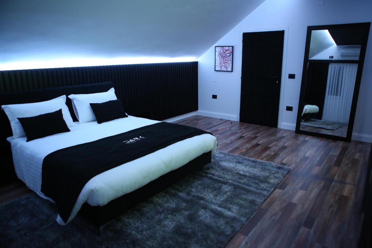 Dark Boutique Hotel Shkoze 외부 사진