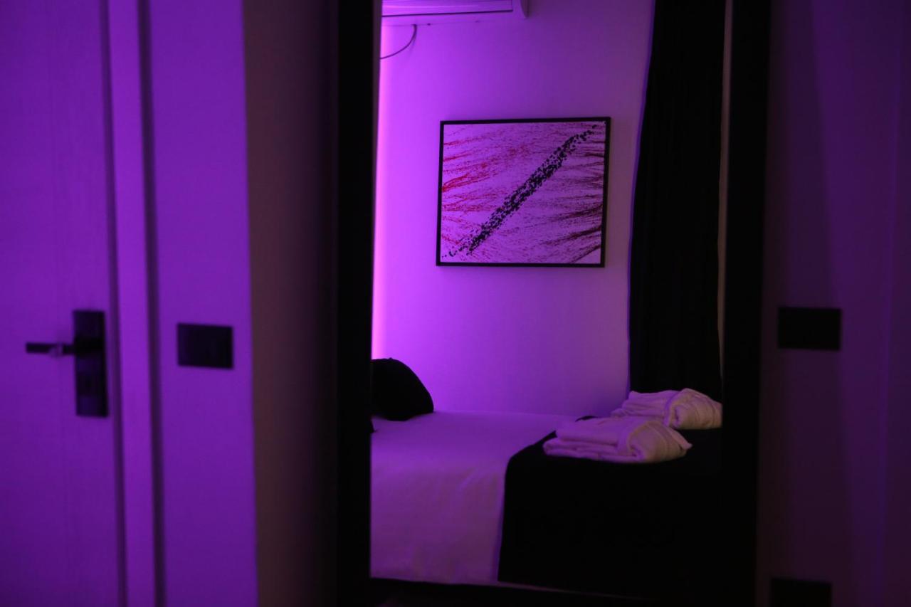 Dark Boutique Hotel Shkoze 외부 사진